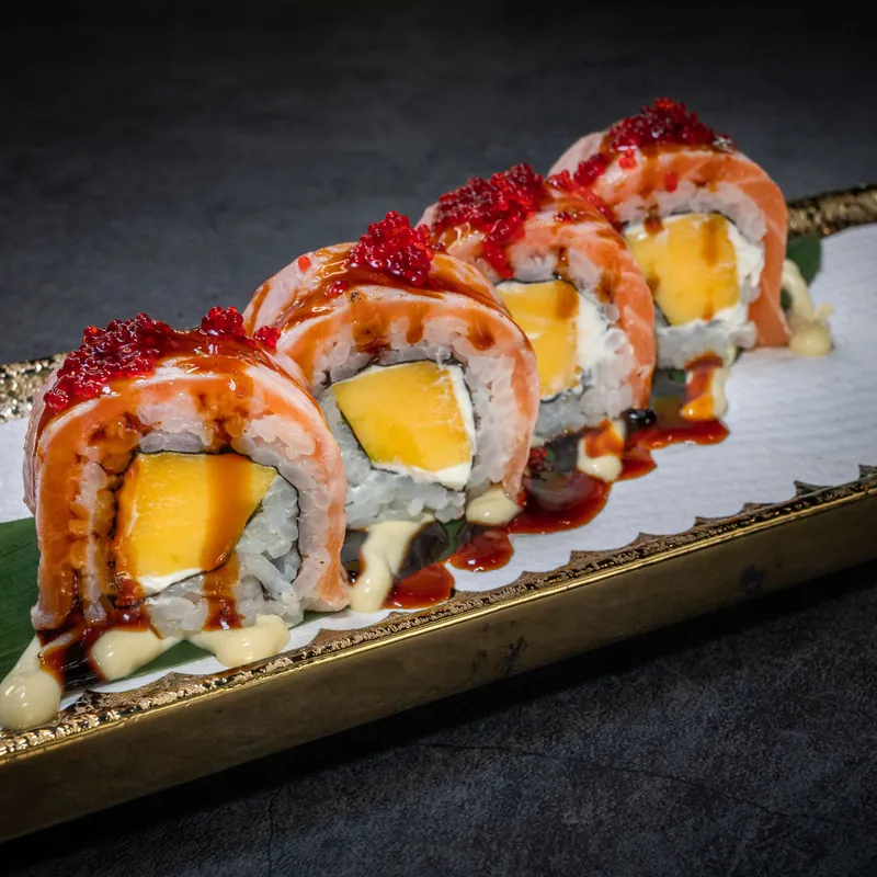 SALMON LOVER ROLL